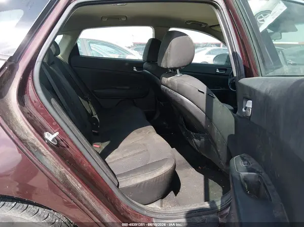 5XXGT4L36GG029501 2016 KIA OPTIMA - Image 8