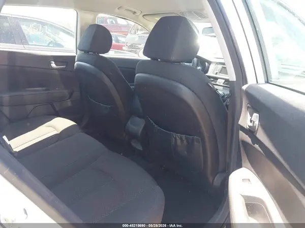 5XXGT4L36GG032317 2016 KIA OPTIMA - Image 8