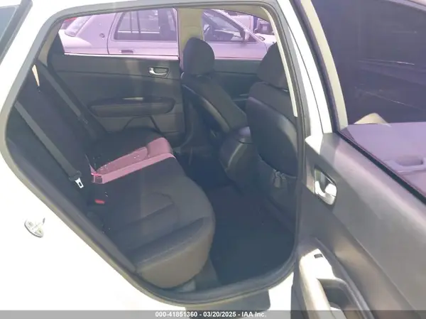 5XXGT4L36GG047710 2016 KIA OPTIMA - Image 8