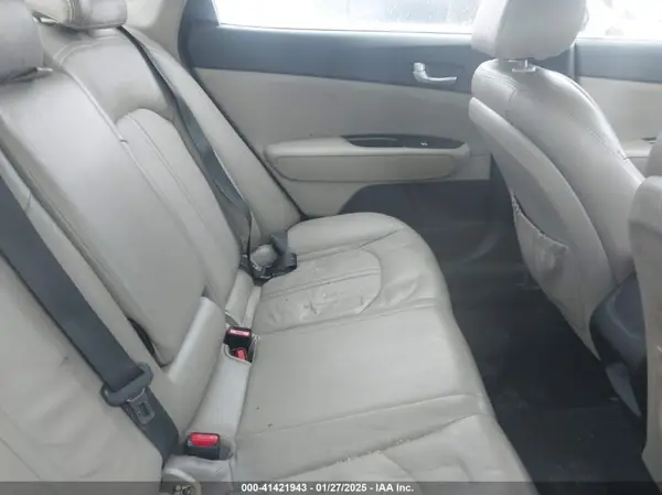 5XXGT4L36GG052860 2016 KIA OPTIMA - Image 8