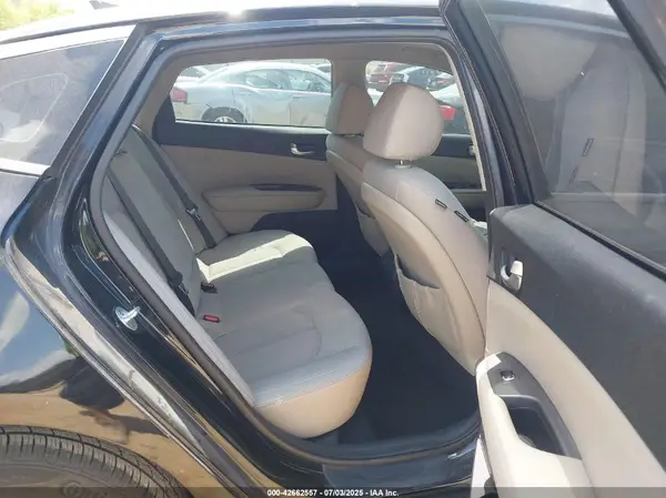 5XXGT4L36GG058853 2016 KIA OPTIMA - Image 8