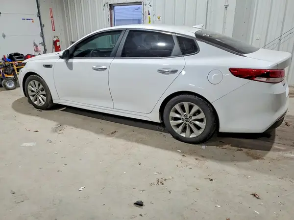 5XXGT4L36GG059646 2016 KIA OPTIMA - Image 2
