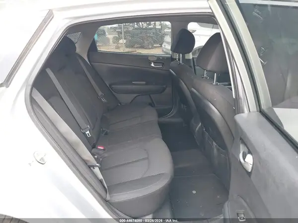 5XXGT4L36GG060439 2016 KIA OPTIMA - Image 8