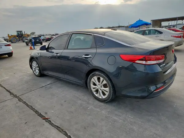 5XXGT4L36GG068380 2016 KIA OPTIMA - Image 2