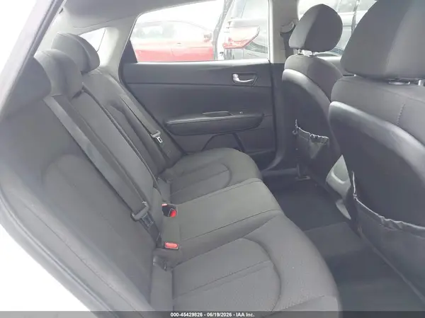 5XXGT4L36GG074034 2016 KIA OPTIMA - Image 8
