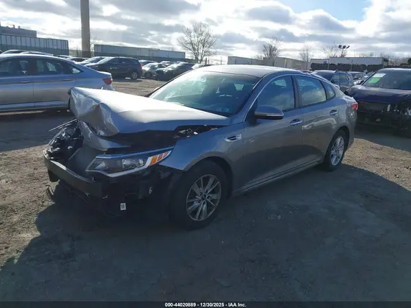 5XXGT4L36GG096440 2016 KIA OPTIMA - Image 2