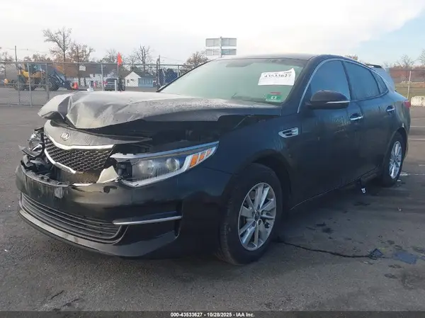5XXGT4L36GG097457 2016 KIA OPTIMA - Image 2