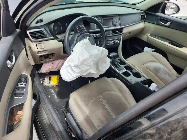 5XXGT4L36GG108408 2016 KIA OPTIMA - Image 8