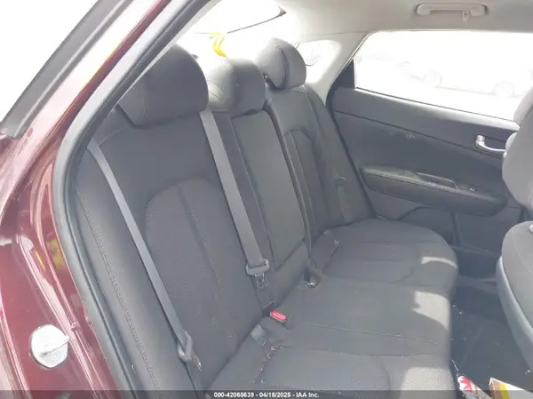 5XXGT4L36GG108599 2016 KIA OPTIMA - Image 8