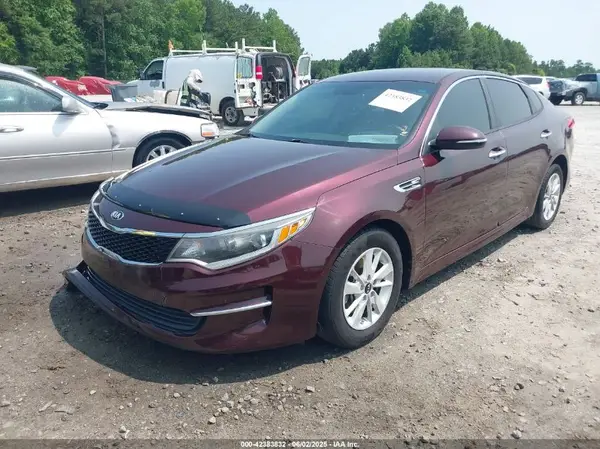 5XXGT4L36GG115293 2016 KIA OPTIMA - Image 2