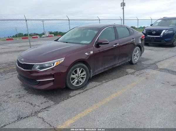 5XXGT4L36GG120395 2016 KIA OPTIMA - Image 2
