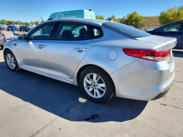 5XXGT4L36HG122536 2017 KIA OPTIMA - Image 2