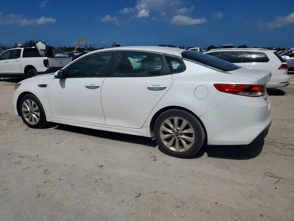 5XXGT4L36HG123590 2017 KIA OPTIMA - Image 2