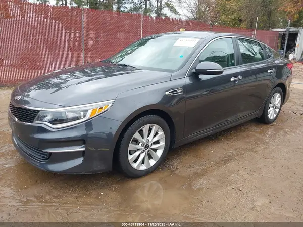 5XXGT4L36HG124206 2017 KIA OPTIMA - Image 2
