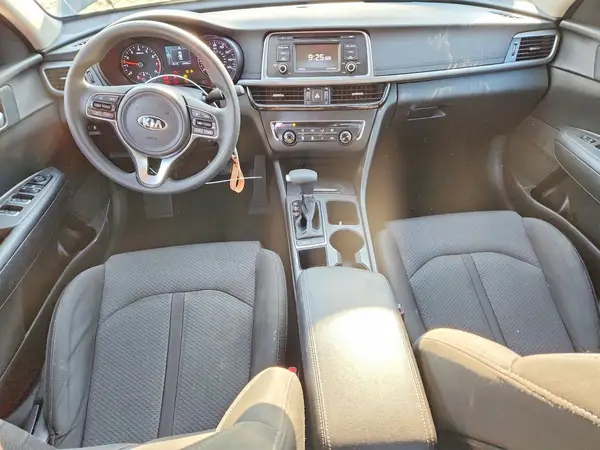 5XXGT4L36HG124495 2017 KIA OPTIMA - Image 8