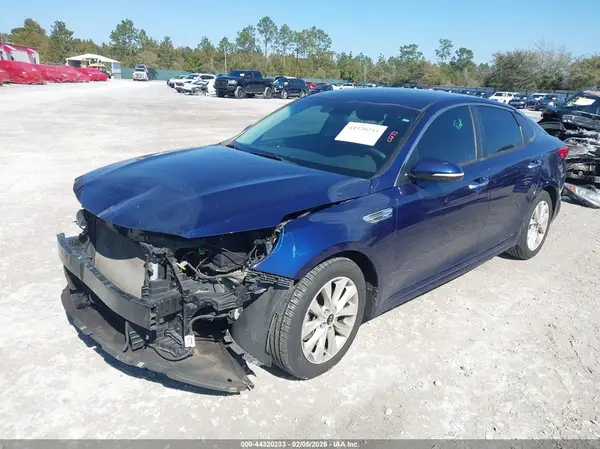 5XXGT4L36HG130359 2017 KIA OPTIMA - Image 2