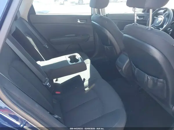 5XXGT4L36HG130359 2017 KIA OPTIMA - Image 8