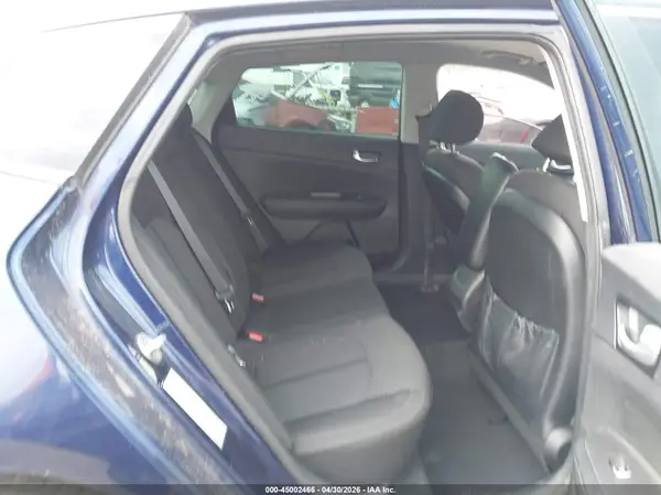 5XXGT4L36HG130412 2017 KIA OPTIMA - Image 8