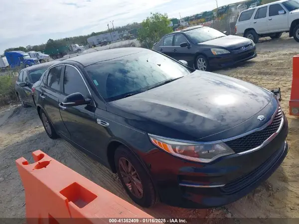 5XXGT4L36HG131706 2017 KIA OPTIMA - Image 1