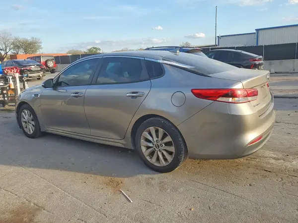 5XXGT4L36HG131835 2017 KIA OPTIMA - Image 2