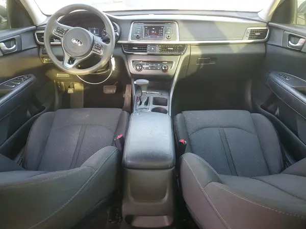 5XXGT4L36HG131835 2017 KIA OPTIMA - Image 8