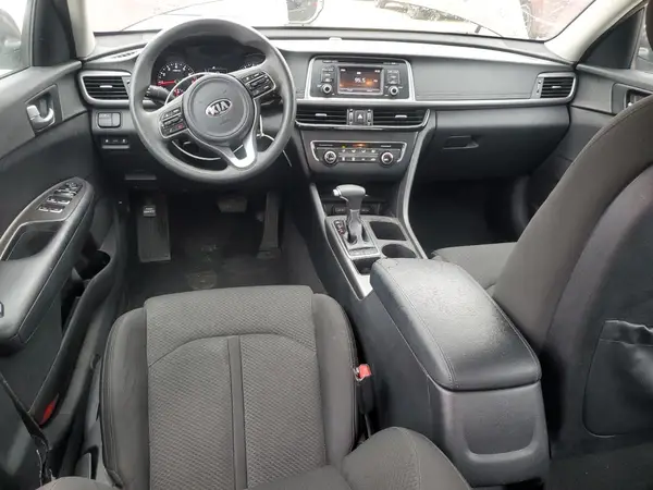 5XXGT4L36HG133682 2017 KIA OPTIMA - Image 8