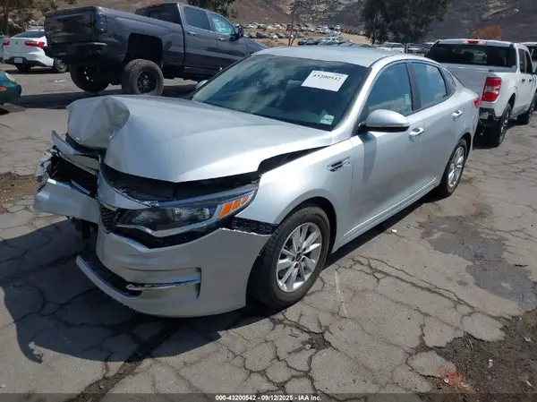 5XXGT4L36HG134413 2017 KIA OPTIMA - Image 2
