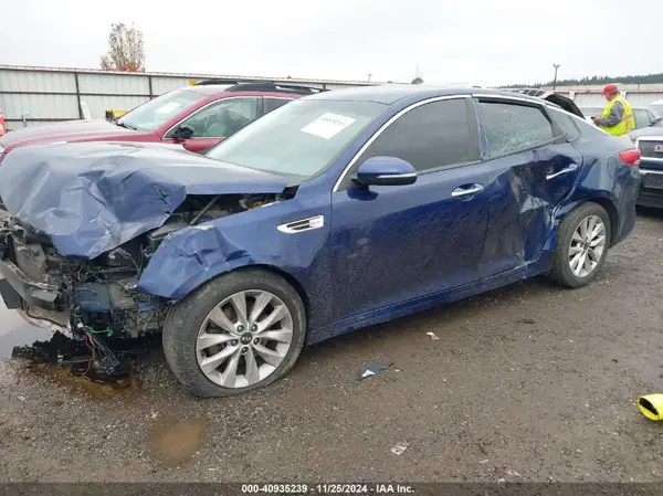 5XXGT4L36HG140356 2017 KIA OPTIMA - Image 2