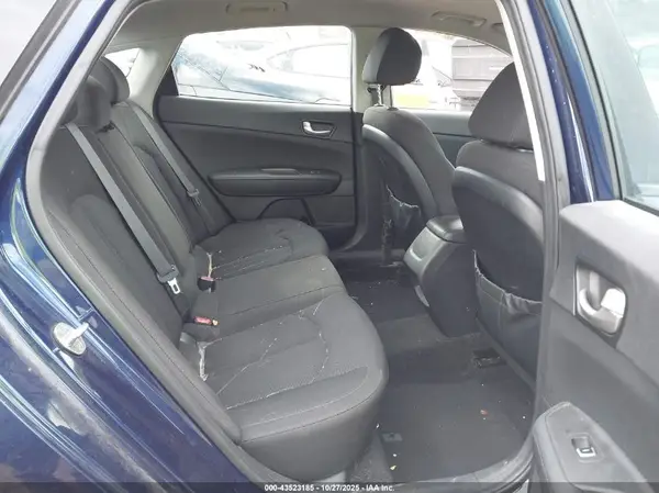 5XXGT4L36HG146786 2017 KIA OPTIMA - Image 8