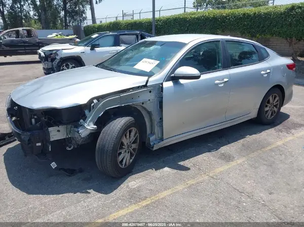 5XXGT4L36HG148781 2017 KIA OPTIMA - Image 2