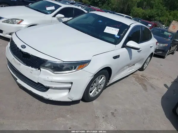 5XXGT4L36HG153365 2017 KIA OPTIMA - Image 2