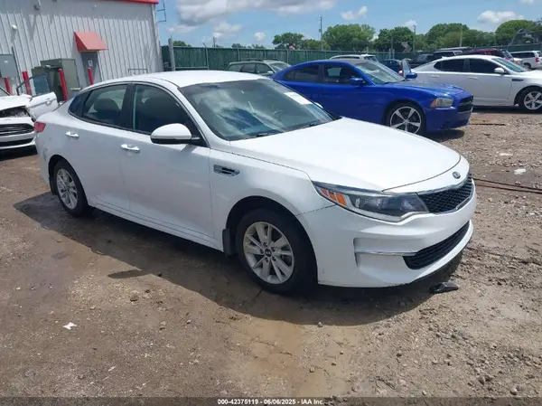 5XXGT4L36HG153740 2017 KIA OPTIMA - Image 1