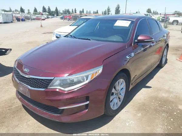 5XXGT4L36HG153933 2017 KIA OPTIMA - Image 2
