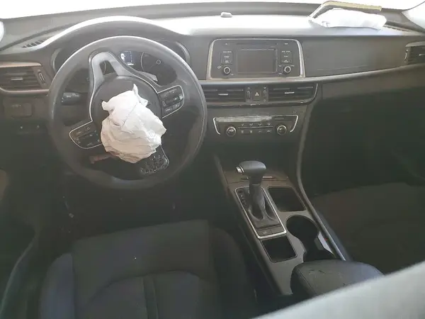 5XXGT4L36HG153964 2017 KIA OPTIMA - Image 8