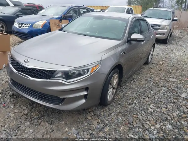 5XXGT4L36HG153978 2017 KIA OPTIMA - Image 2