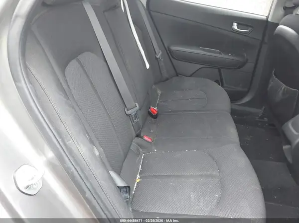 5XXGT4L36HG153978 2017 KIA OPTIMA - Image 8
