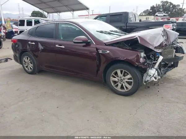 5XXGT4L36HG155679 2017 KIA OPTIMA - Image 1