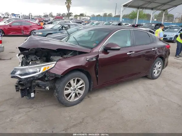 5XXGT4L36HG155679 2017 KIA OPTIMA - Image 2