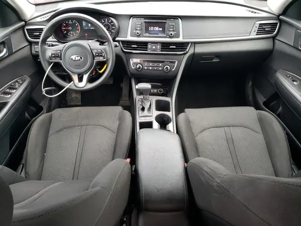 5XXGT4L36HG156153 2017 KIA OPTIMA - Image 8