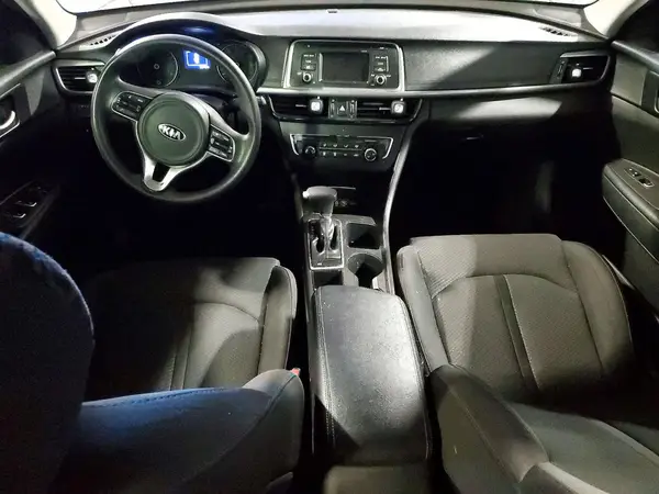 5XXGT4L36HG157237 2017 KIA OPTIMA - Image 8