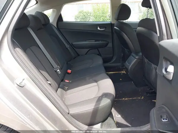 5XXGT4L36HG160767 2017 KIA OPTIMA - Image 8