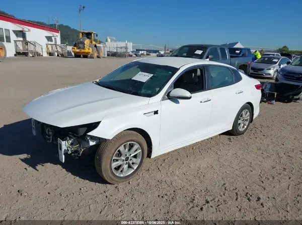 5XXGT4L36HG177004 2017 KIA OPTIMA - Image 2