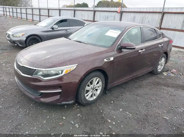 5XXGT4L36JG178613 2018 KIA OPTIMA - Image 2