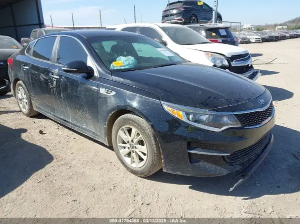5XXGT4L36JG179342 2018 KIA OPTIMA - Image 1