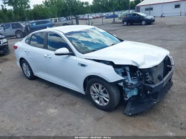 5XXGT4L36JG179437 2018 KIA OPTIMA - Image 1