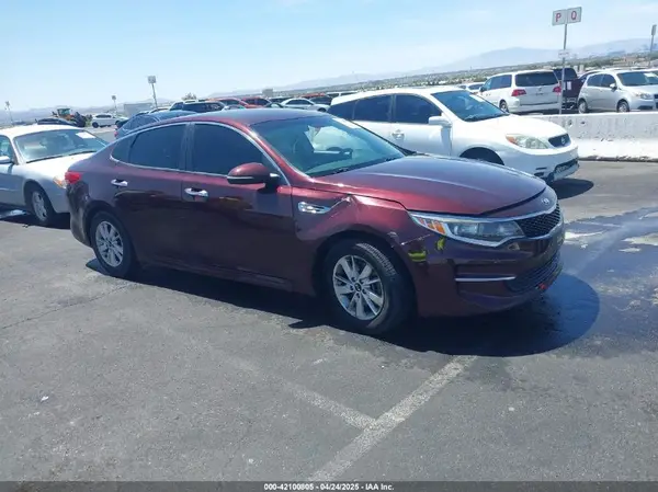 5XXGT4L36JG179485 2018 KIA OPTIMA - Image 1