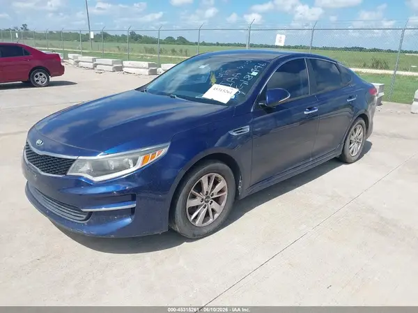 5XXGT4L36JG181446 2018 KIA OPTIMA - Image 2