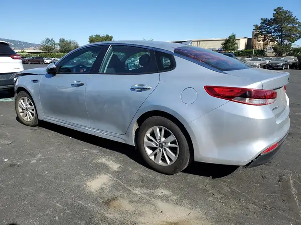 5XXGT4L36JG181852 2018 KIA OPTIMA - Image 2