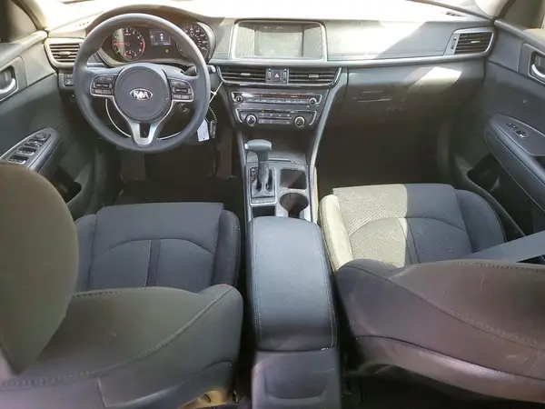 5XXGT4L36JG185979 2018 KIA OPTIMA - Image 8