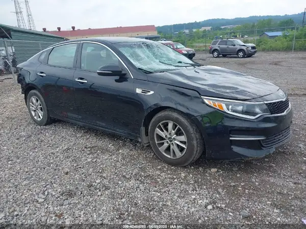 5XXGT4L36JG186114 2018 KIA OPTIMA - Image 1